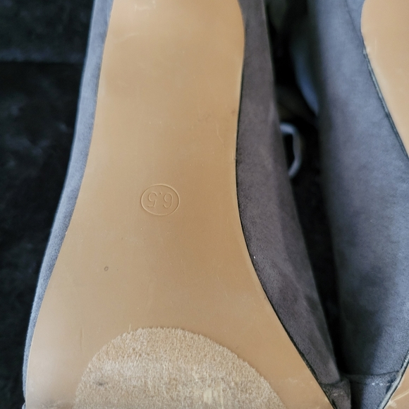 Heeled Booties - Picture 6 of 7